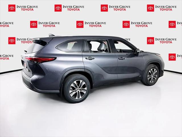 2022 Toyota Highlander Hybrid XLE
