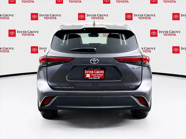 2022 Toyota Highlander Hybrid XLE
