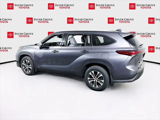 2022 Toyota Highlander Hybrid XLE