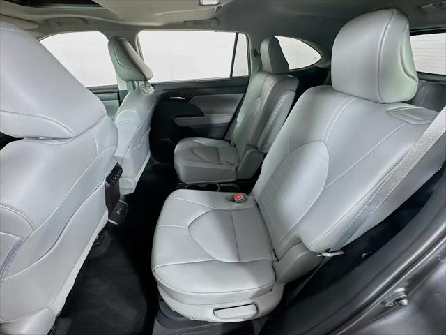 2022 Toyota Highlander Hybrid XLE
