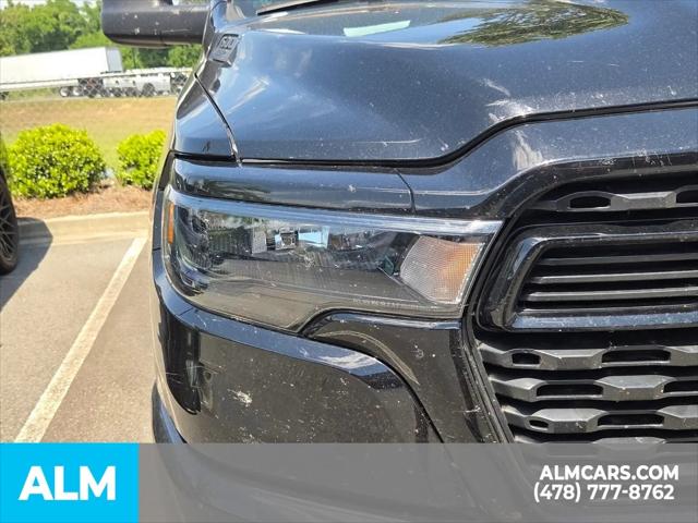 2025 Ram 1500 Tradesman Crew Cab 4x4 5'7" Box