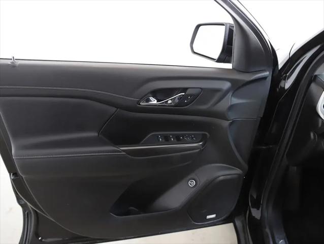 2023 GMC Acadia AWD SLT