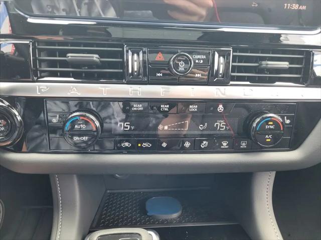 2026 Nissan Pathfinder SL