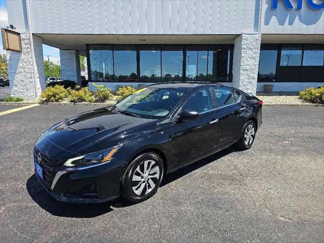 2025 Nissan Altima S FWD