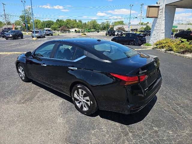 2025 Nissan Altima S FWD