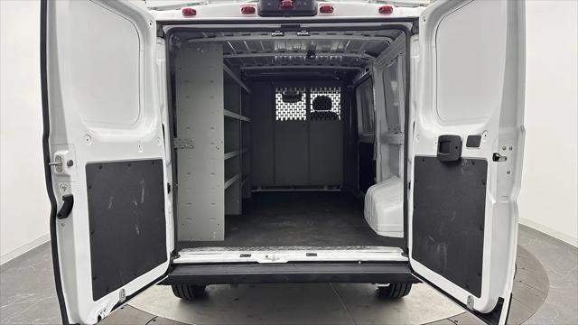 2025 Ram ProMaster Cargo Van SLT+ Low Roof 136" WB