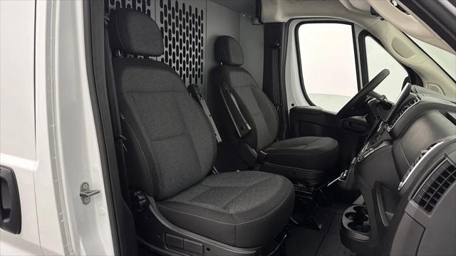 2025 Ram ProMaster Cargo Van SLT+ Low Roof 136" WB