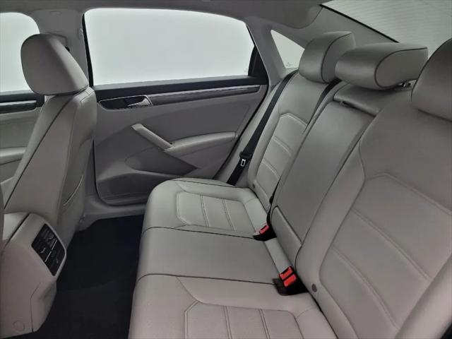 2018 Volkswagen Passat 2.0T SE