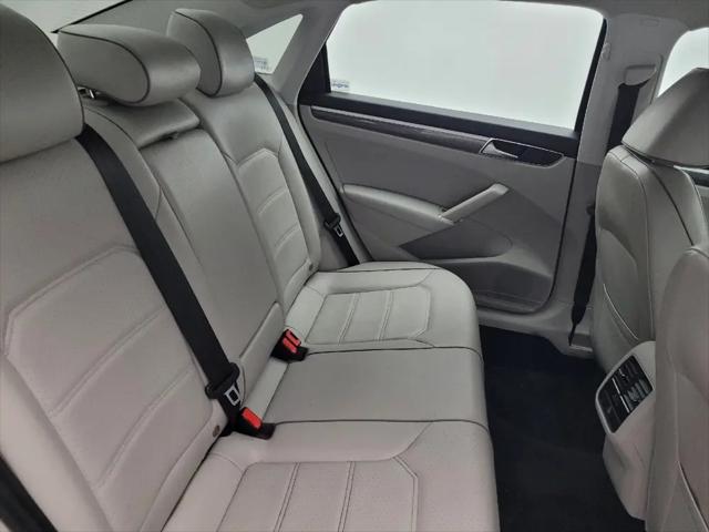 2018 Volkswagen Passat 2.0T SE