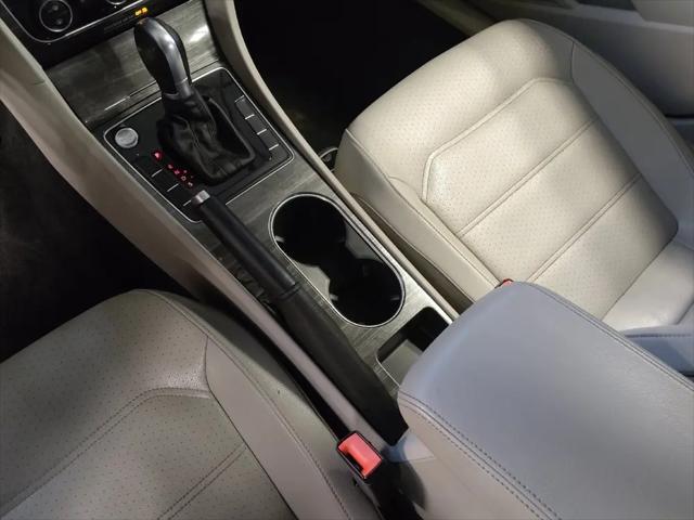 2018 Volkswagen Passat 2.0T SE