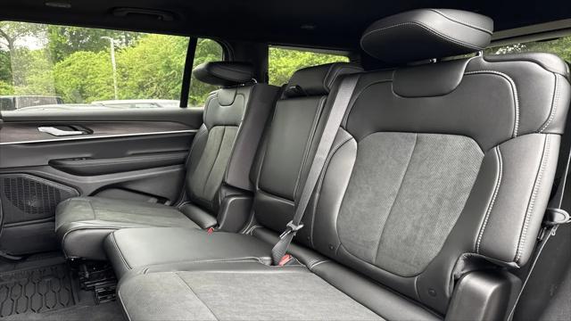 2026 Jeep Grand Cherokee L Altitude 4x4