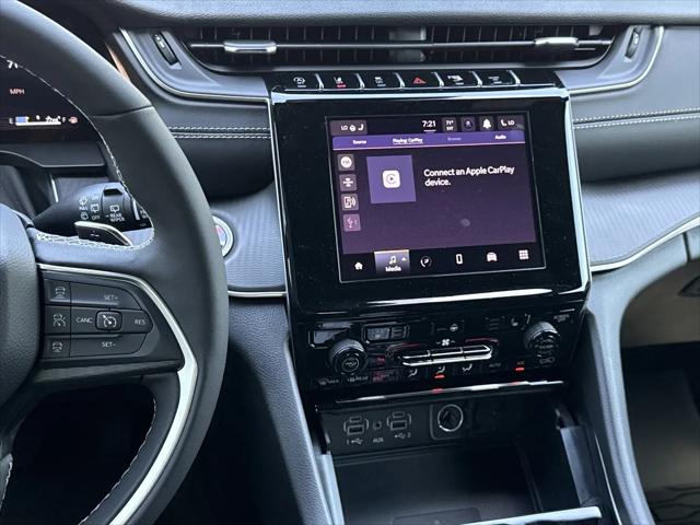 2026 Jeep Grand Cherokee L Altitude 4x4