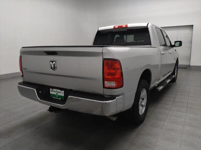2019 Ram 1500 Classic SLT Crew Cab 4x2 6'4" Box