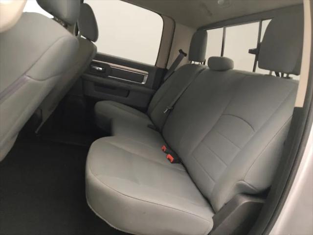 2019 Ram 1500 Classic SLT Crew Cab 4x2 6'4" Box