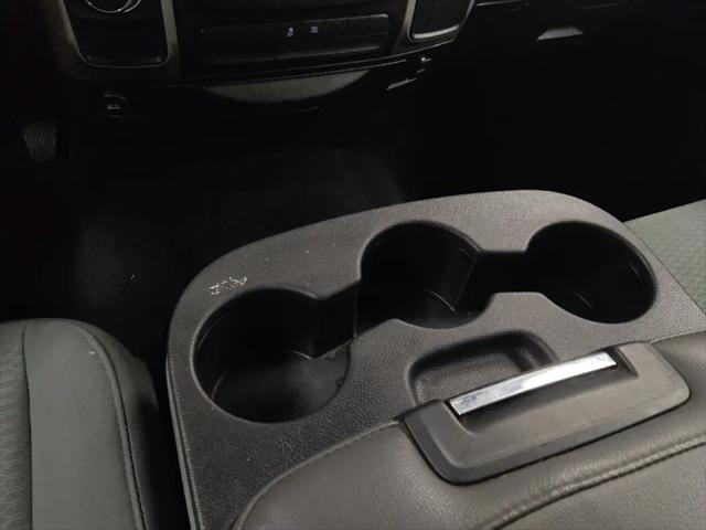 2019 Ram 1500 Classic SLT Crew Cab 4x2 6'4" Box