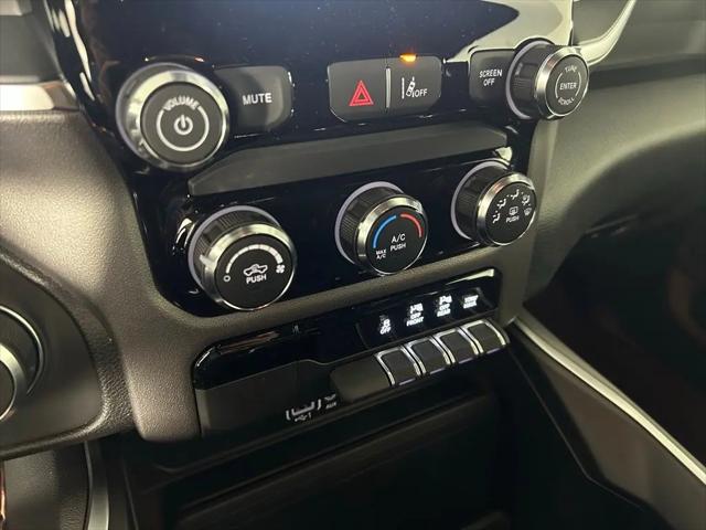 2026 Ram 1500 Express Crew Cab 4x4 5'7" Box