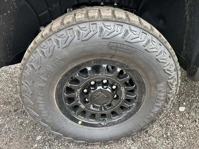 2026 GMC Sierra 2500HD Crew Cab, Standard Bed, AT4X, 4WD