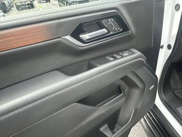 2025 GMC Yukon XL 4WD Denali