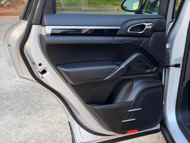 2012 Porsche Cayenne Cayenne