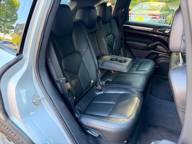 2012 Porsche Cayenne Cayenne