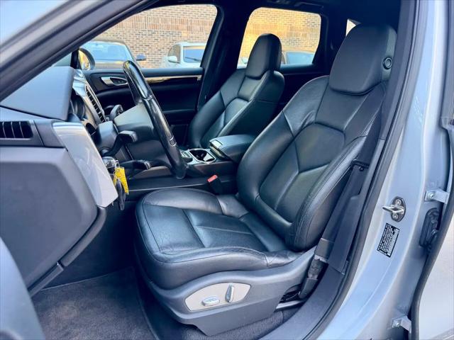 2012 Porsche Cayenne Cayenne
