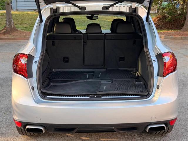 2012 Porsche Cayenne Cayenne