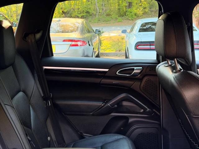 2012 Porsche Cayenne Cayenne