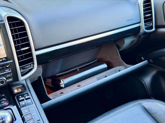 2012 Porsche Cayenne Cayenne