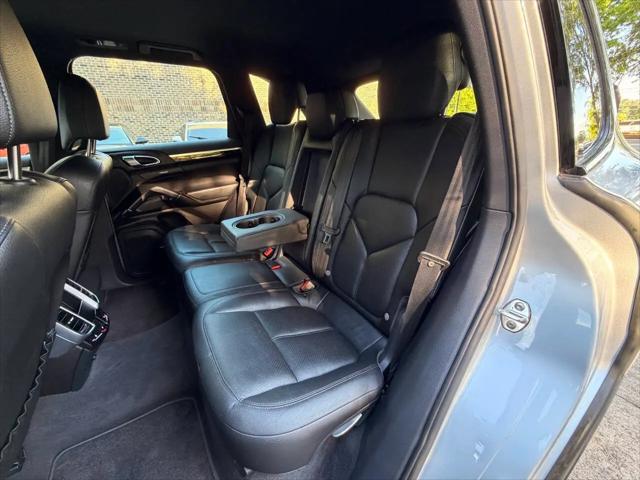 2012 Porsche Cayenne Cayenne