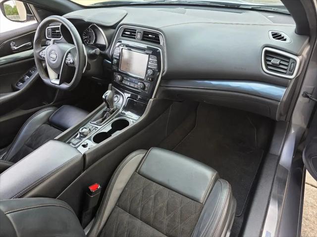 2022 Nissan Maxima SR Xtronic CVT