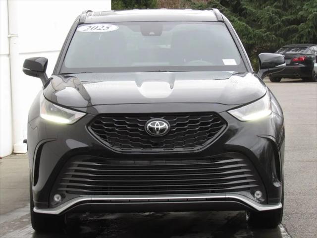 2025 Toyota Highlander XSE