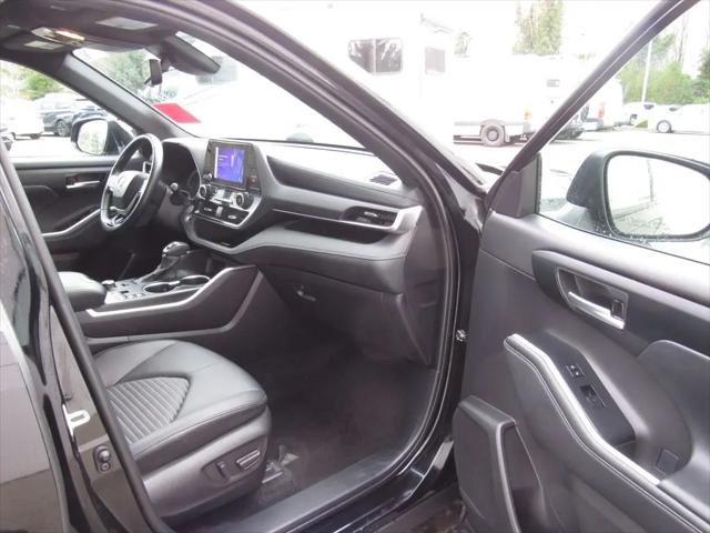2025 Toyota Highlander XSE