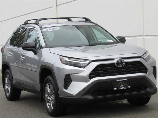 2025 Toyota RAV4 Hybrid LE