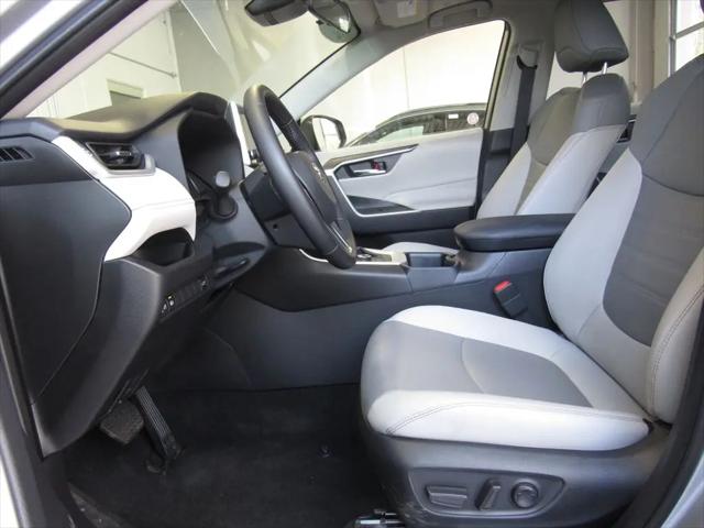 2025 Toyota RAV4 Hybrid XLE Premium
