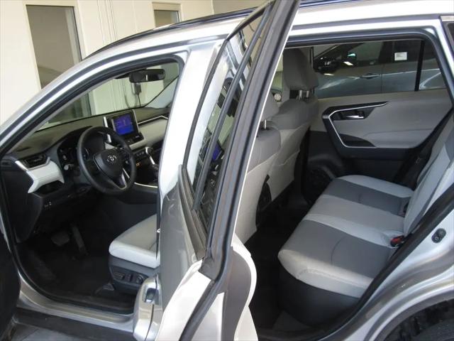 2025 Toyota RAV4 Hybrid XLE Premium
