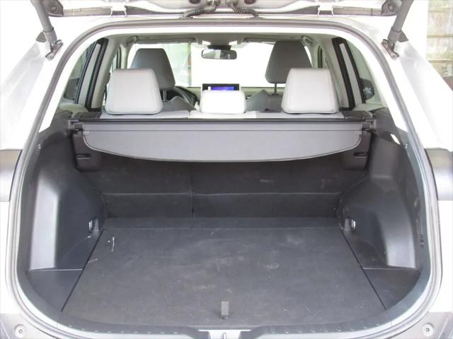 2025 Toyota RAV4 Hybrid XLE Premium