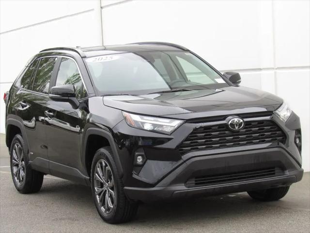 2025 Toyota RAV4 Hybrid XLE Premium