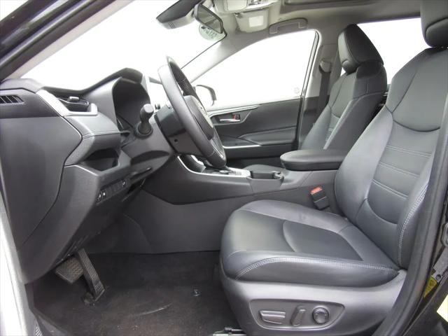 2025 Toyota RAV4 Hybrid XLE Premium