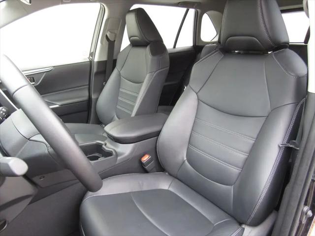 2025 Toyota RAV4 Hybrid XLE Premium