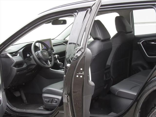 2025 Toyota RAV4 Hybrid XLE Premium