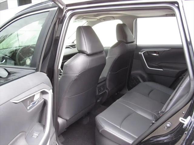 2025 Toyota RAV4 Hybrid XLE Premium