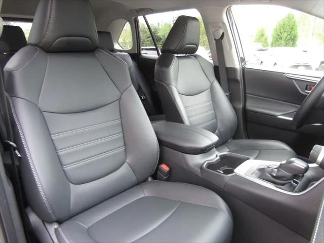 2025 Toyota RAV4 Hybrid XLE Premium