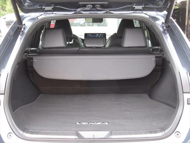 2022 Toyota Venza XLE