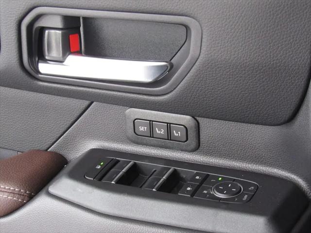 2025 Toyota Land Cruiser Base