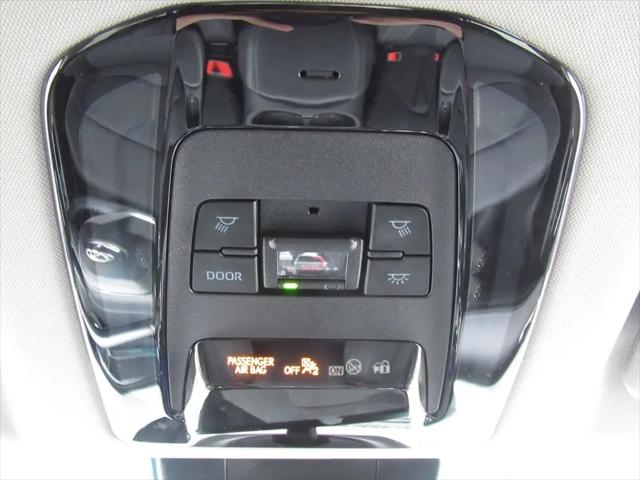 2024 Toyota Venza LE