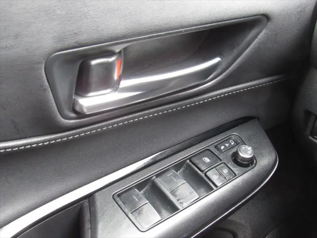 2024 Toyota Venza LE