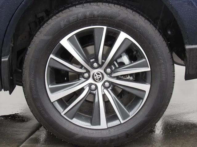 2024 Toyota Venza LE