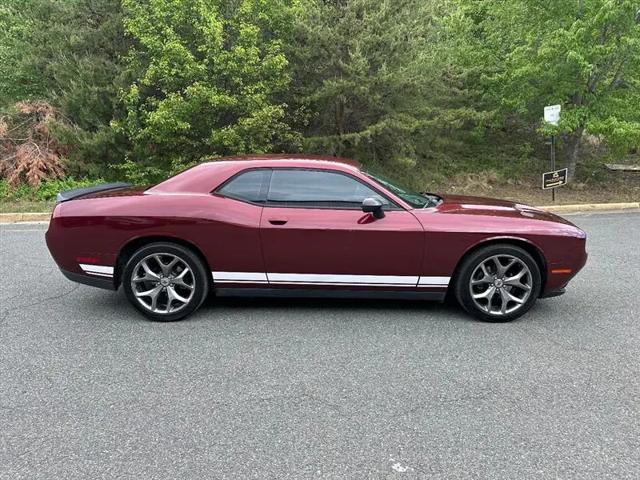 2017 Dodge Challenger SXT