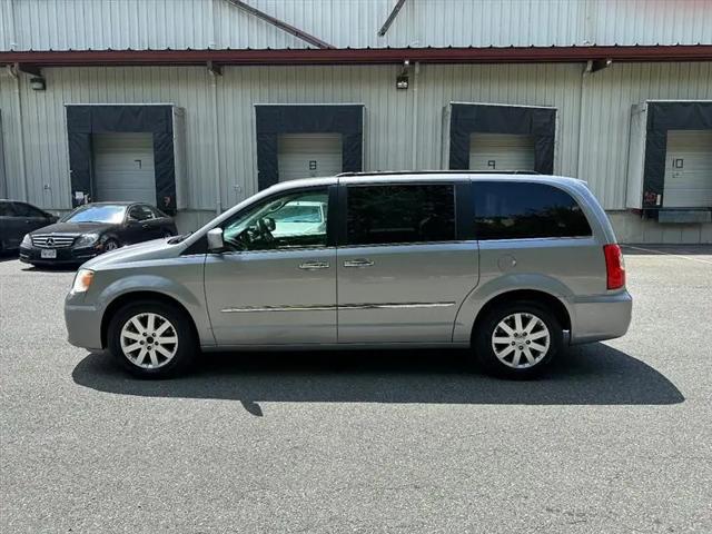 2015 Chrysler Town & Country Touring