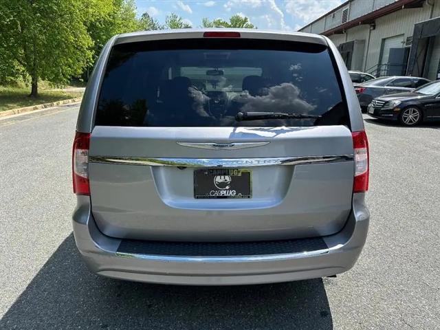 2015 Chrysler Town & Country Touring
